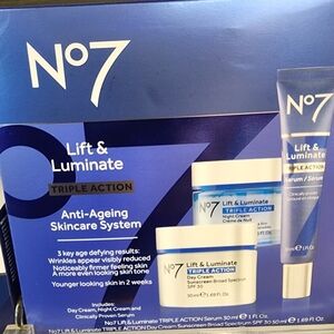 No 7 Lift and Luminate skincare system